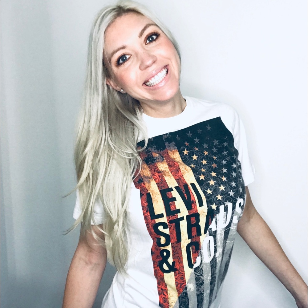 Levi Strauss // Memorial Day White Flag Tee - Picture 7 of 8